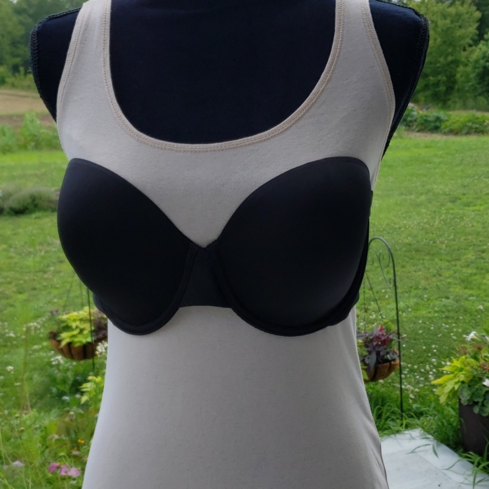 VS strapless bra